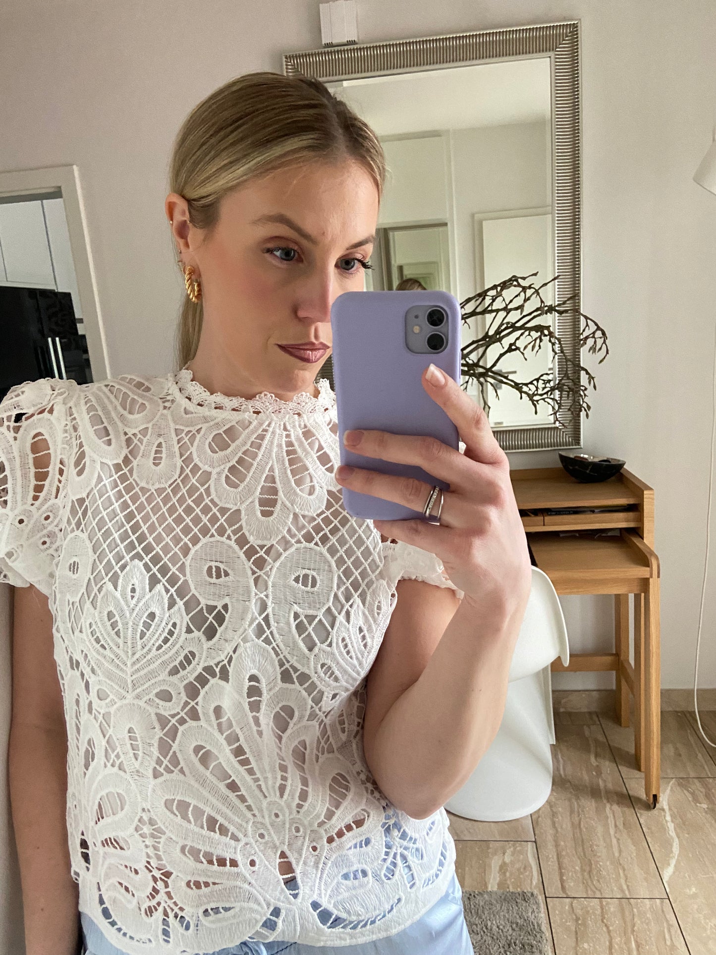 Spitzenbluse mit Puffärmeln „Klara“