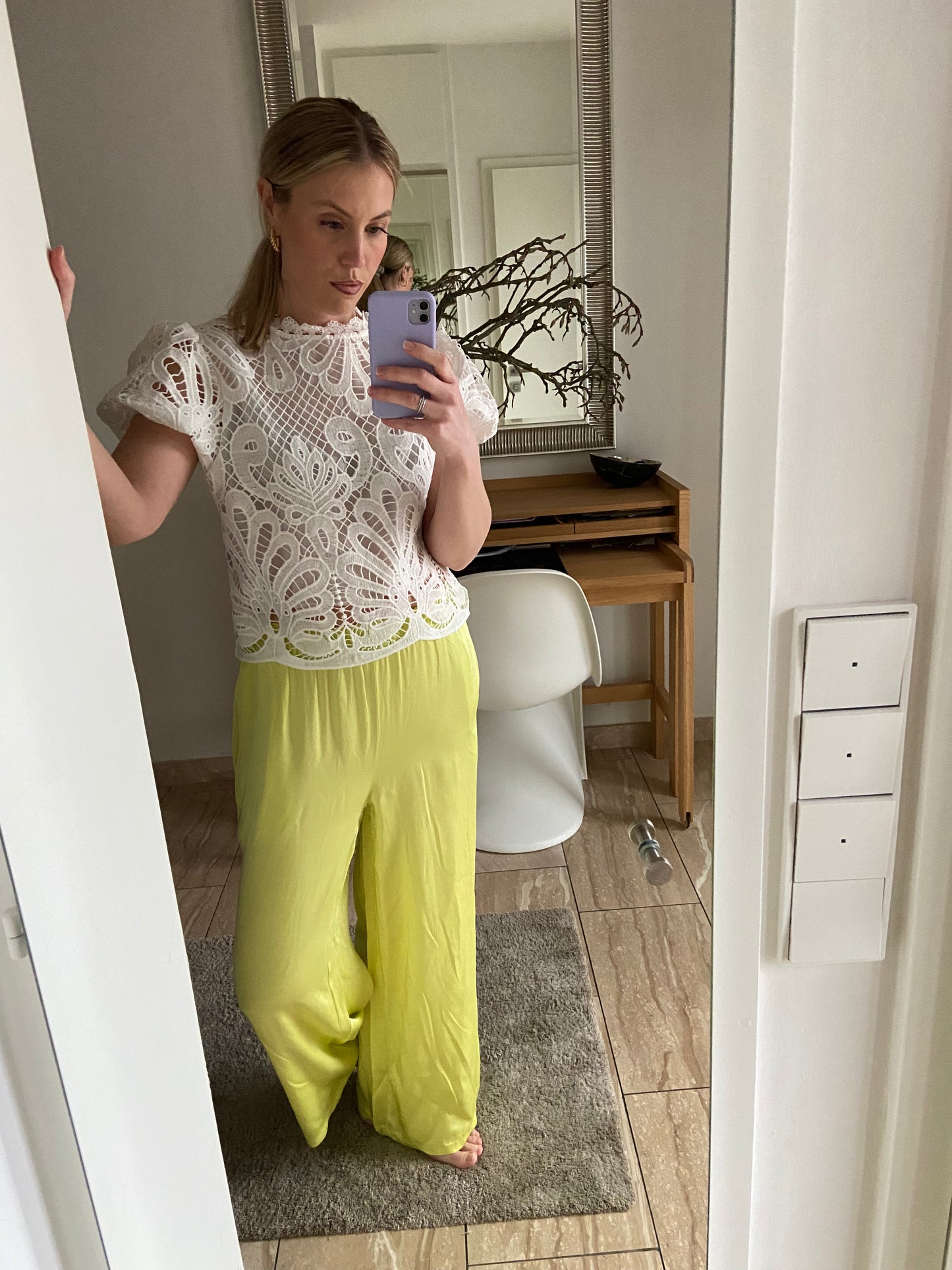Spitzenbluse mit Puffärmeln „Klara“